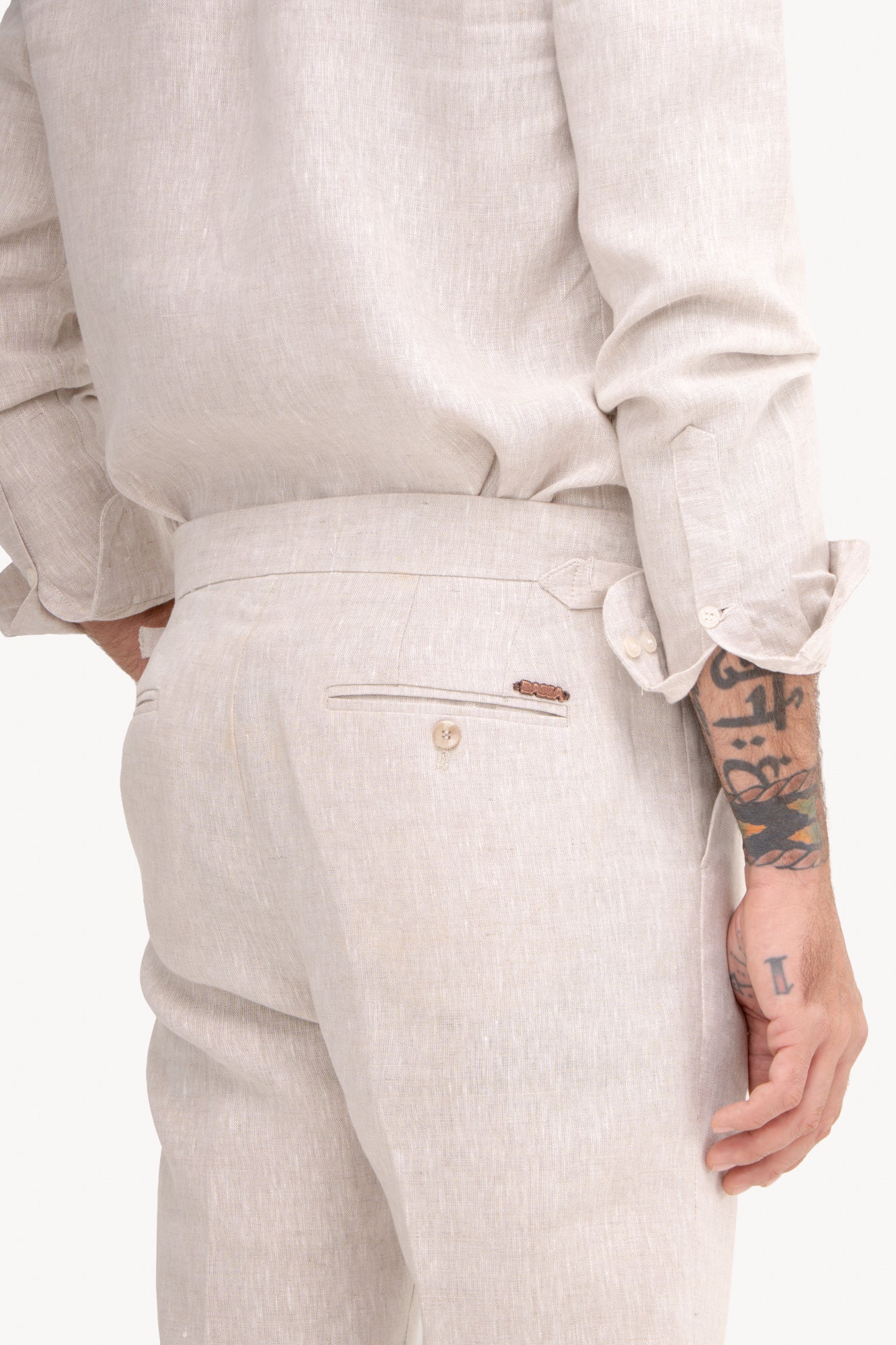 Calça Gurkha 100% linho com bolso faca - NATURAL AREIA