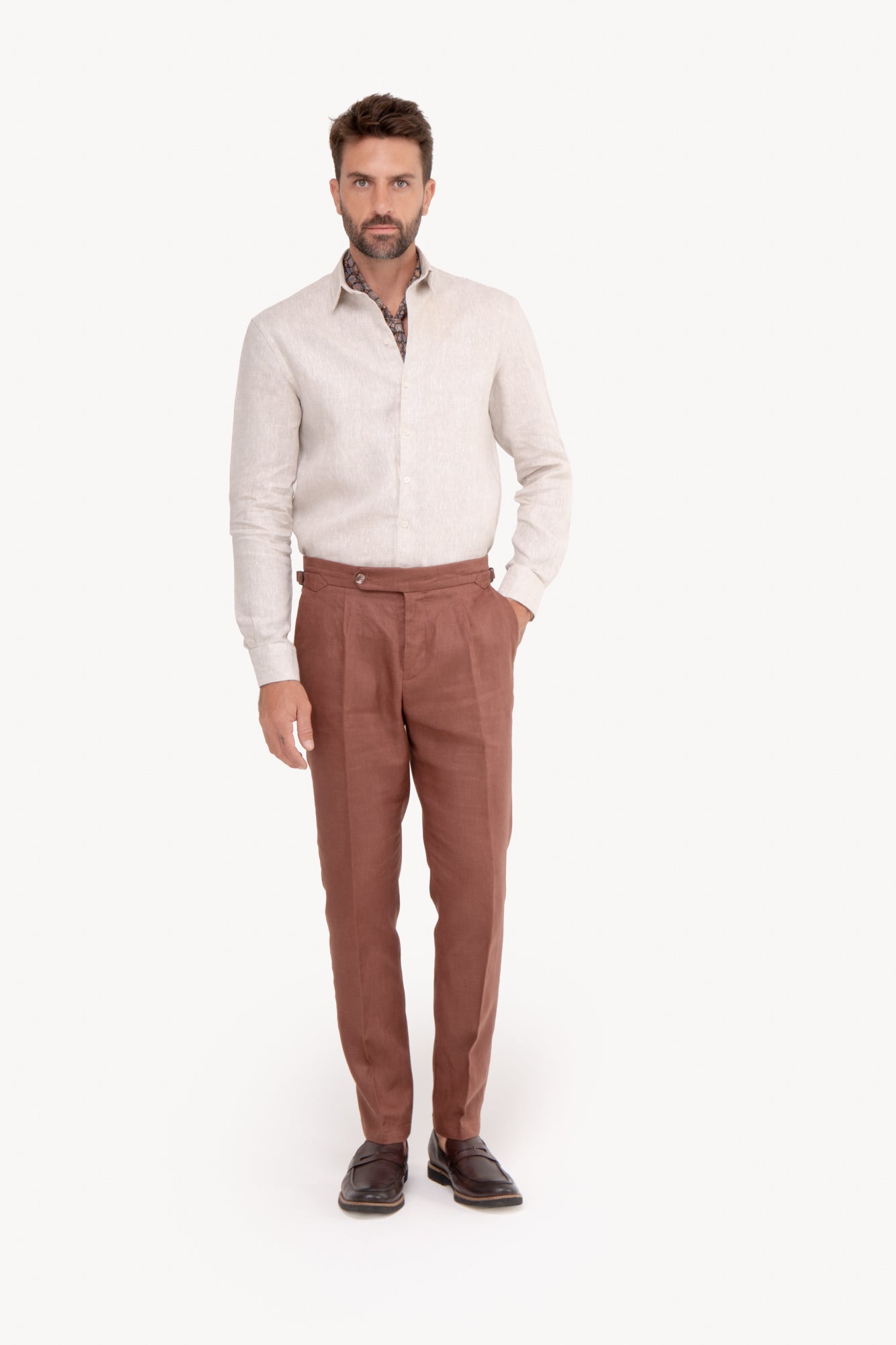 Calça Gurkha 100% linho com bolso faca - MARROM