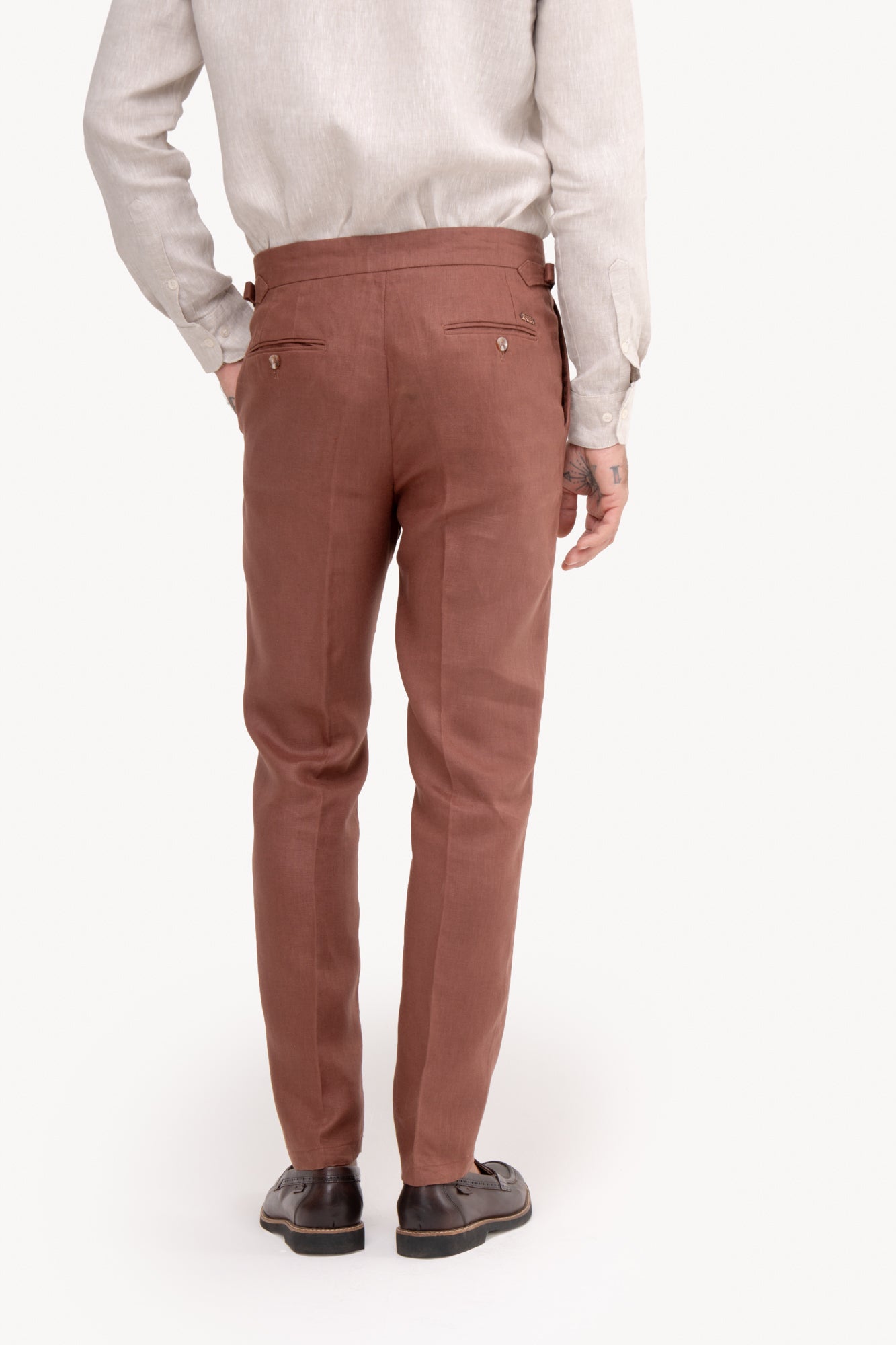 Calça Gurkha 100% linho com bolso faca - MARROM
