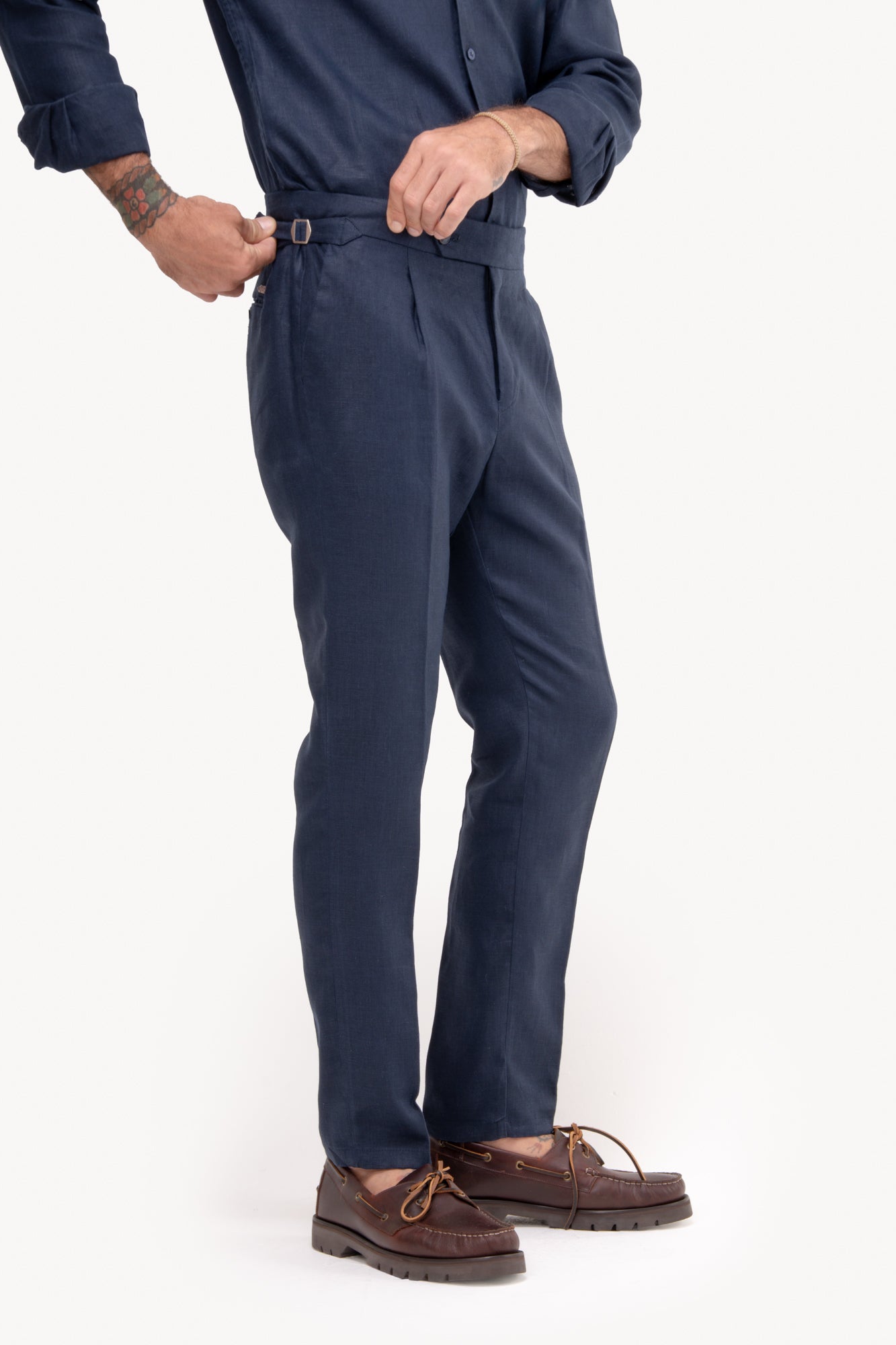 Calça Gurkha 100% linho com bolso faca - AZUL MARINHO