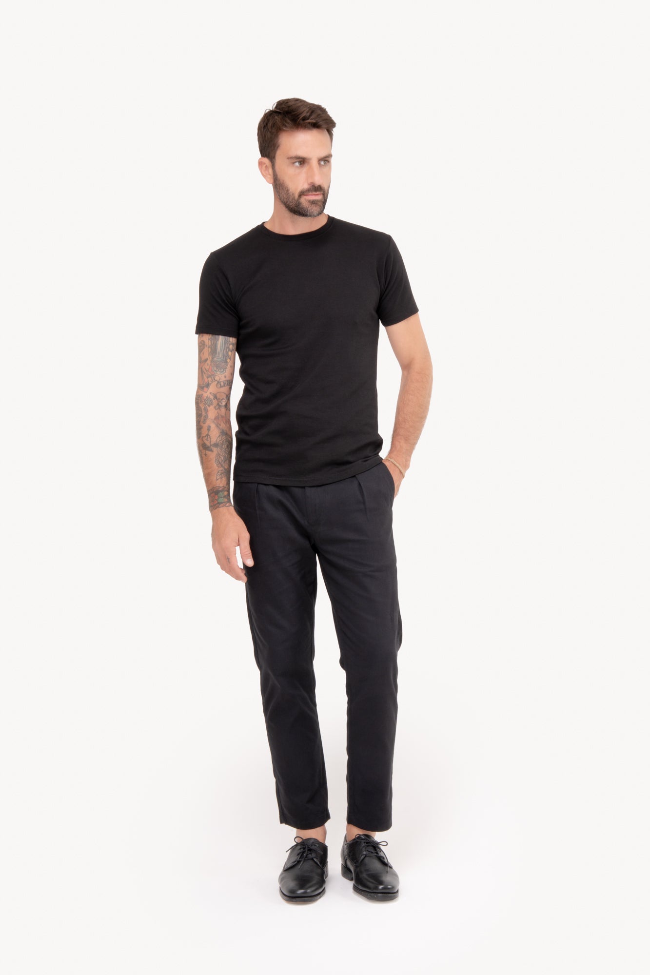 Camiseta básica algodão Pima manga curta - PRETA
