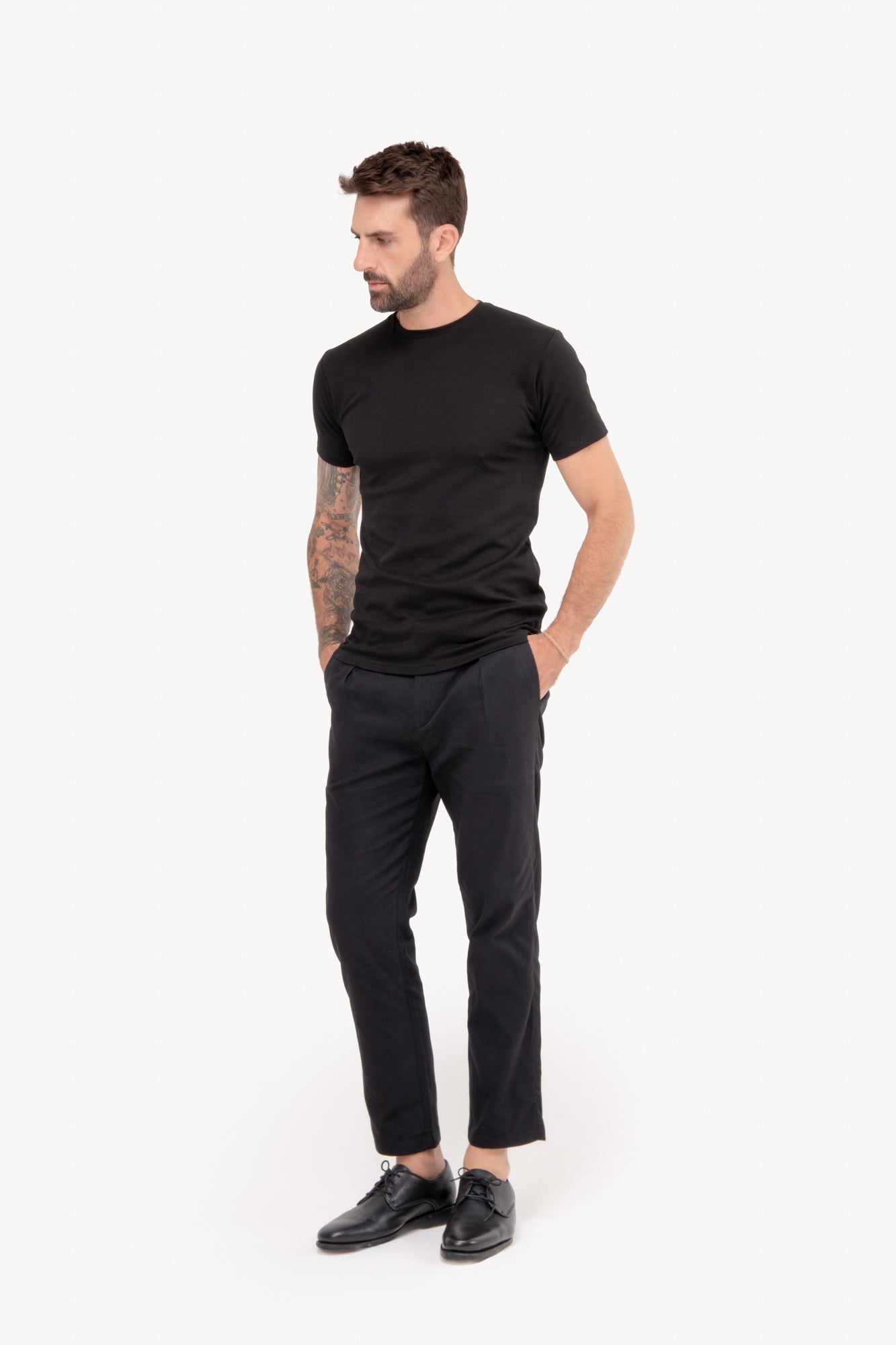 Camiseta básica algodão Pima manga curta - PRETA