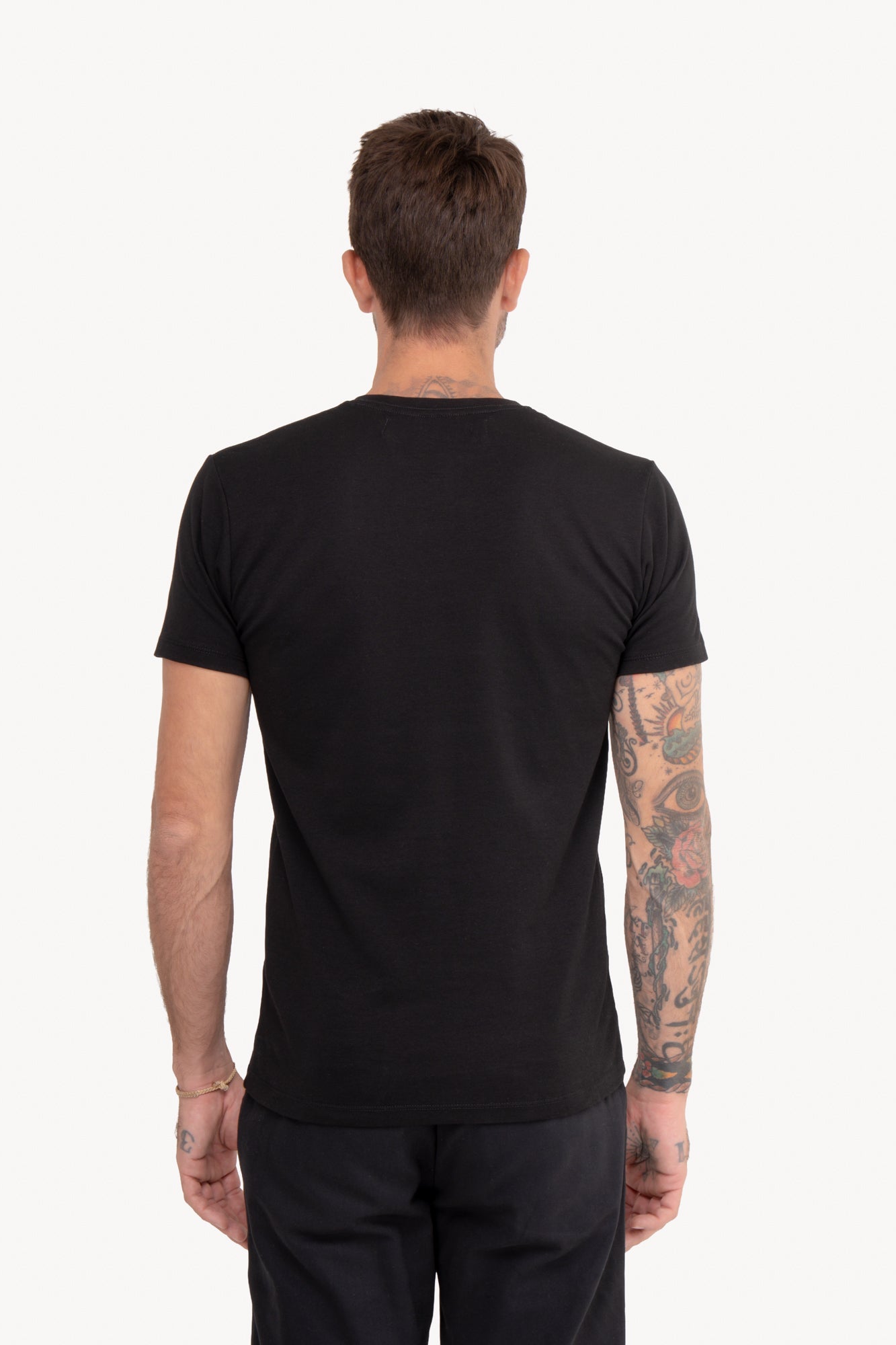 Camiseta básica algodão Pima manga curta - PRETA