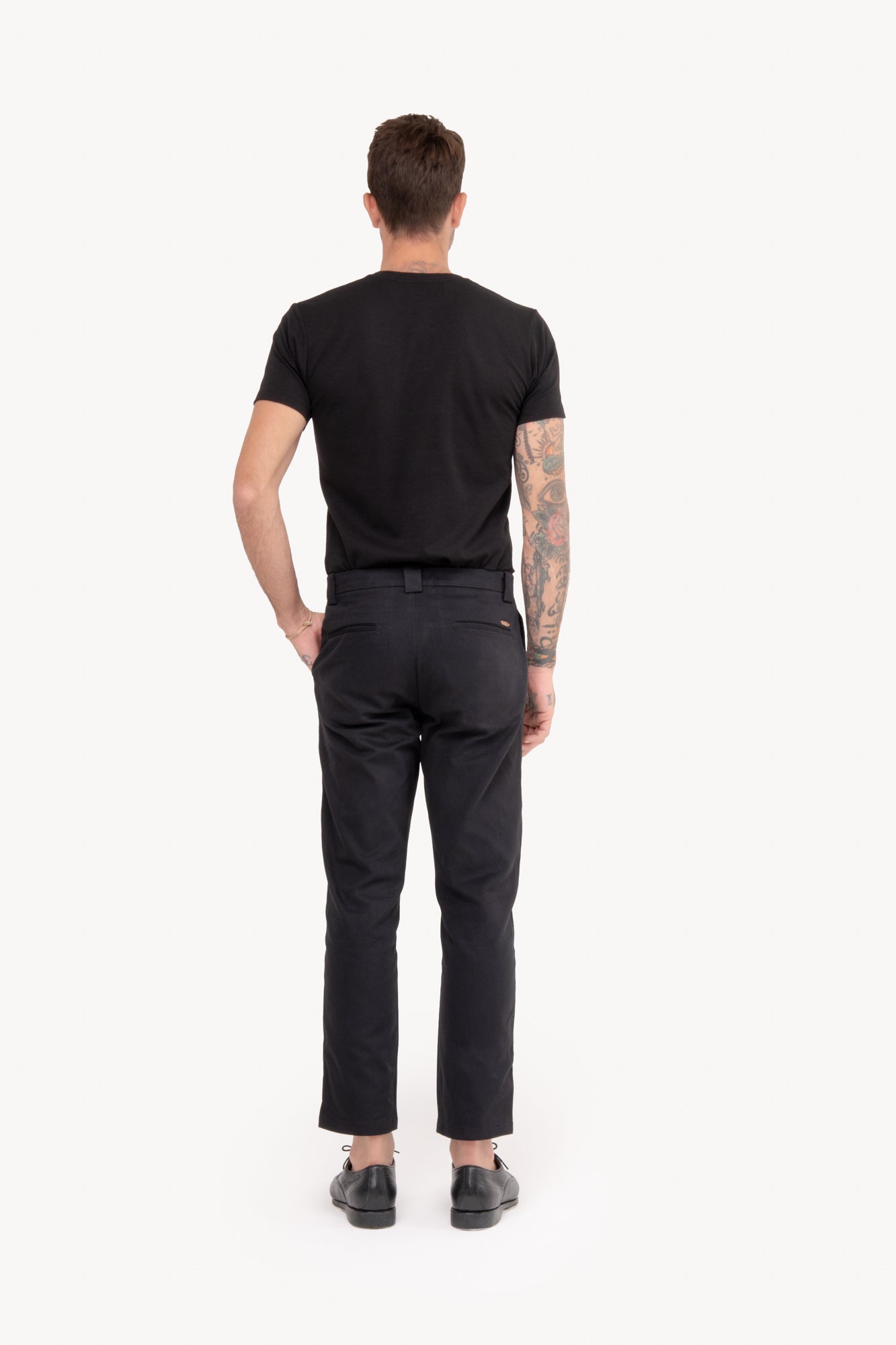 Calça Reta 100% Algodão com bolso faca - PRETA