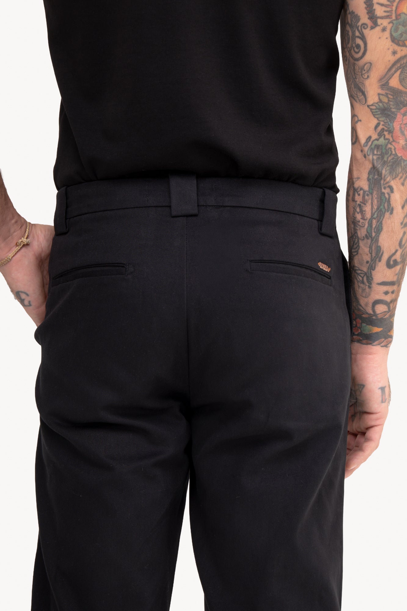 Calça Reta 100% Algodão com bolso faca - PRETA