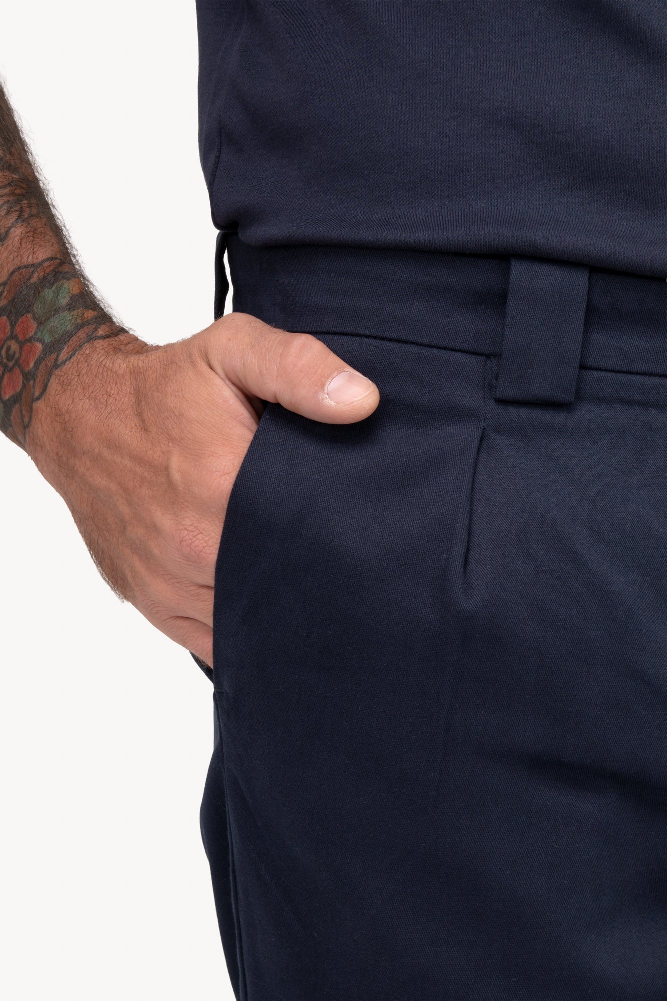 Calça Reta 100% Algodão com bolso faca - AZUL MARINHO