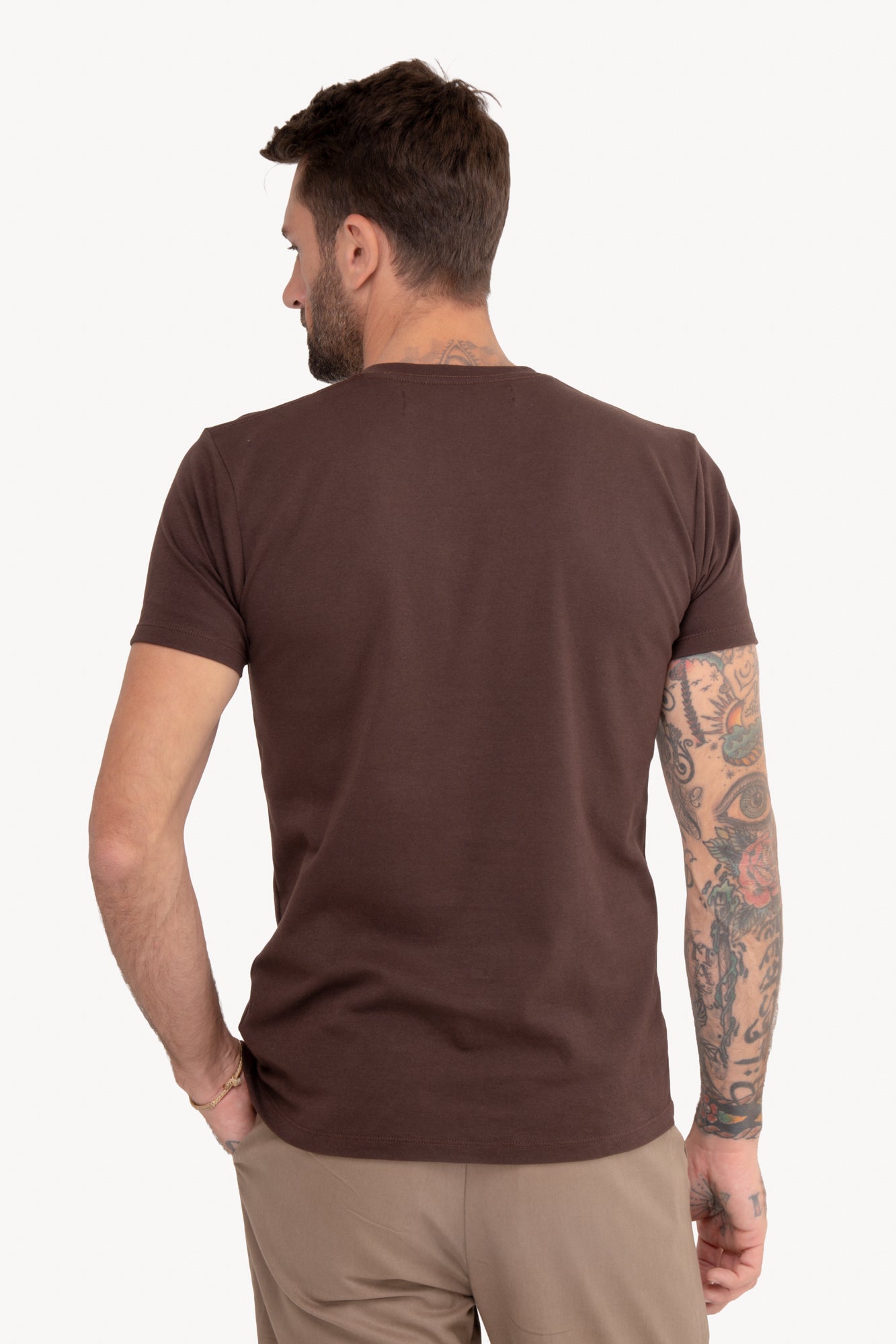 Camiseta básica algodão Pima manga curta - CAFÉ