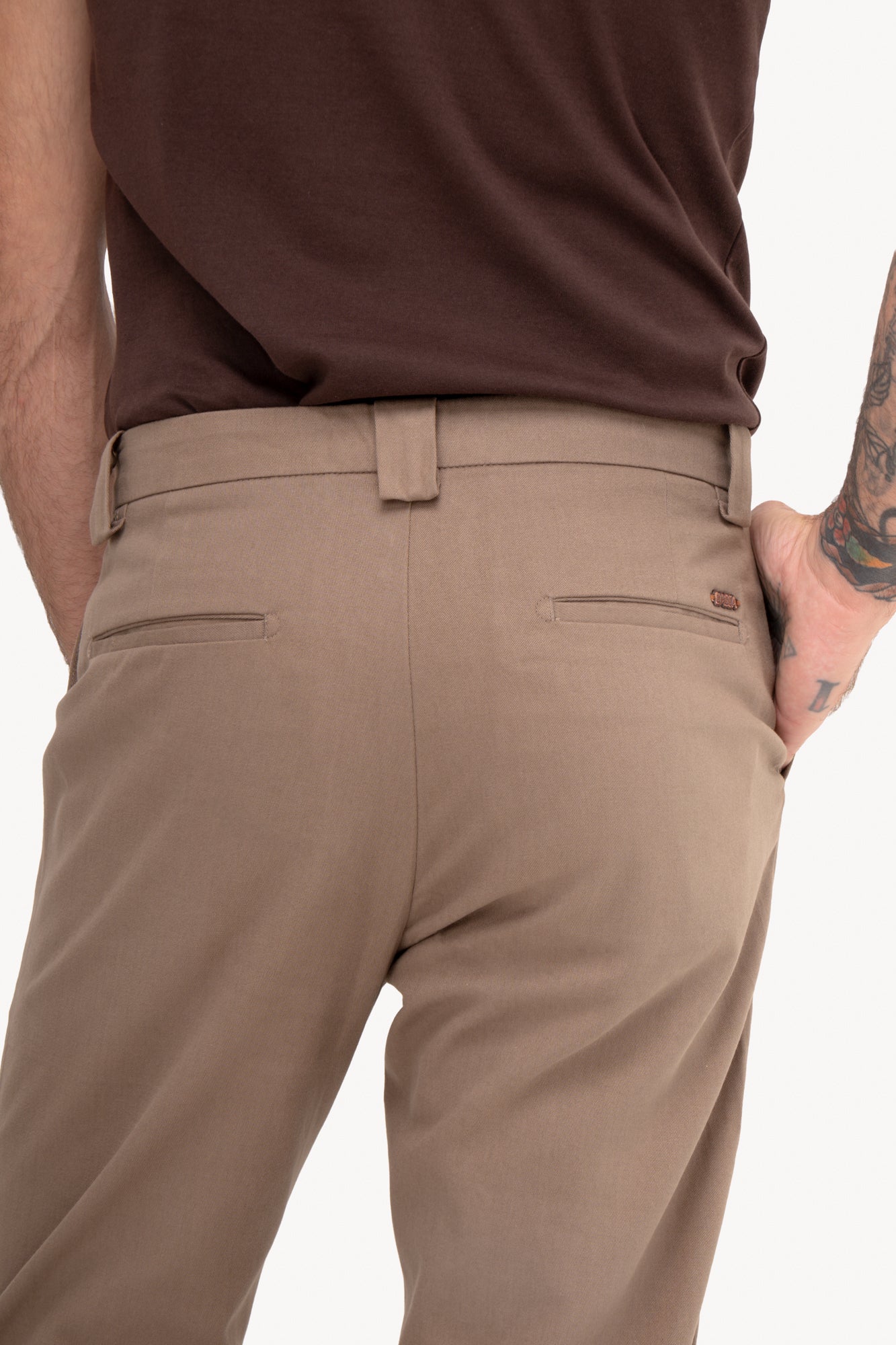 Calça Reta 100% Algodão com bolso faca - CAQUI